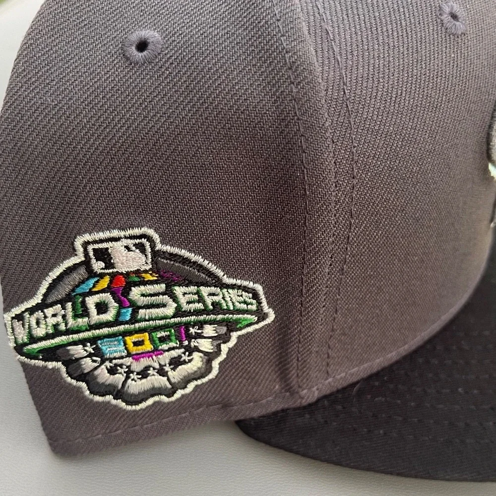 7 3/8 New Arizona Diamondbacks Era 59FIFTY Hat Club 2001 World Series Patch Grey